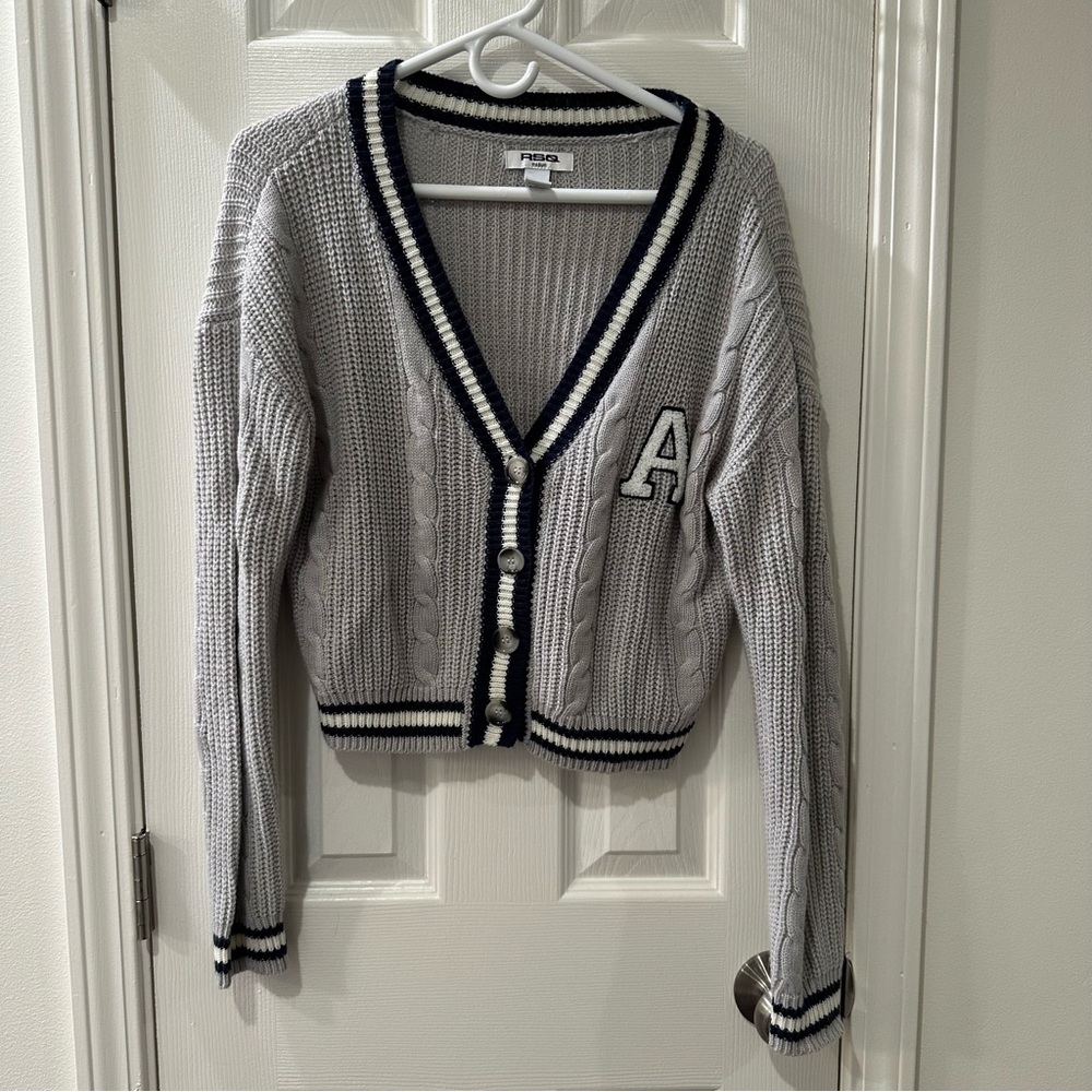 RSQ- size M Gray Cable Knit Cardigan Sweater